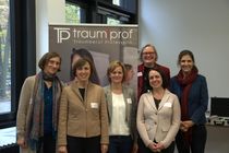 Geballte Professorinnen-Power der Hochschule Ludwigsburg: v.l. Angelika Dölker, Elke Gaugel, Simone Grimm, Gunda Rosenauer, Annette Zimmermann-Kreher und Claudia Dickhäuser.